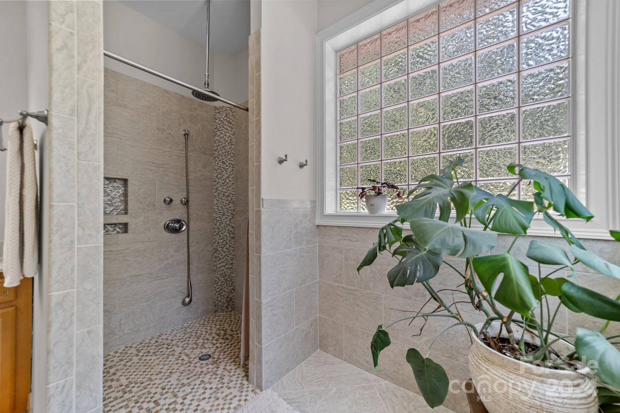 Pinsto Forest - Residential