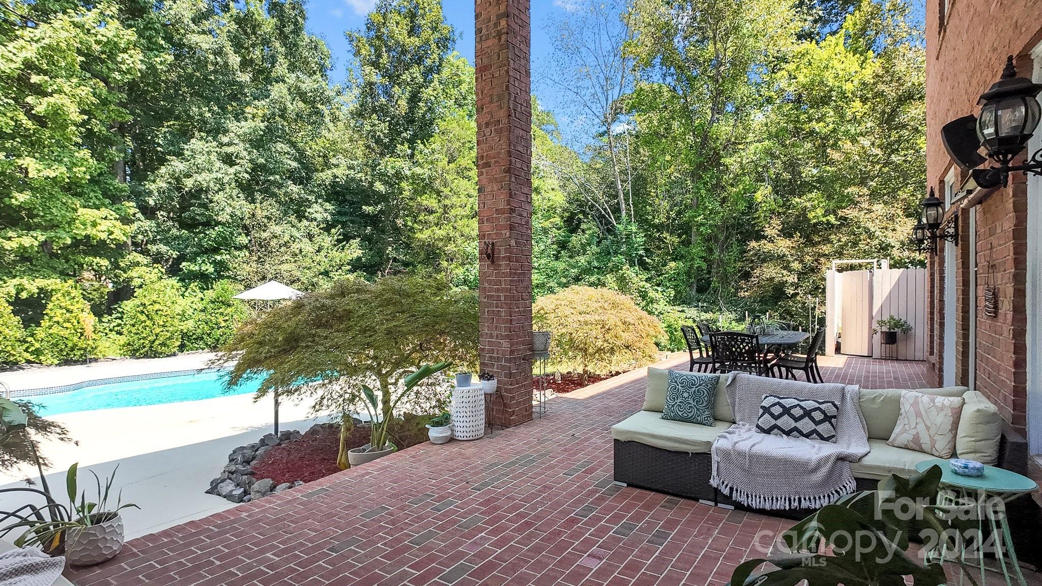 Pinsto Forest - Residential