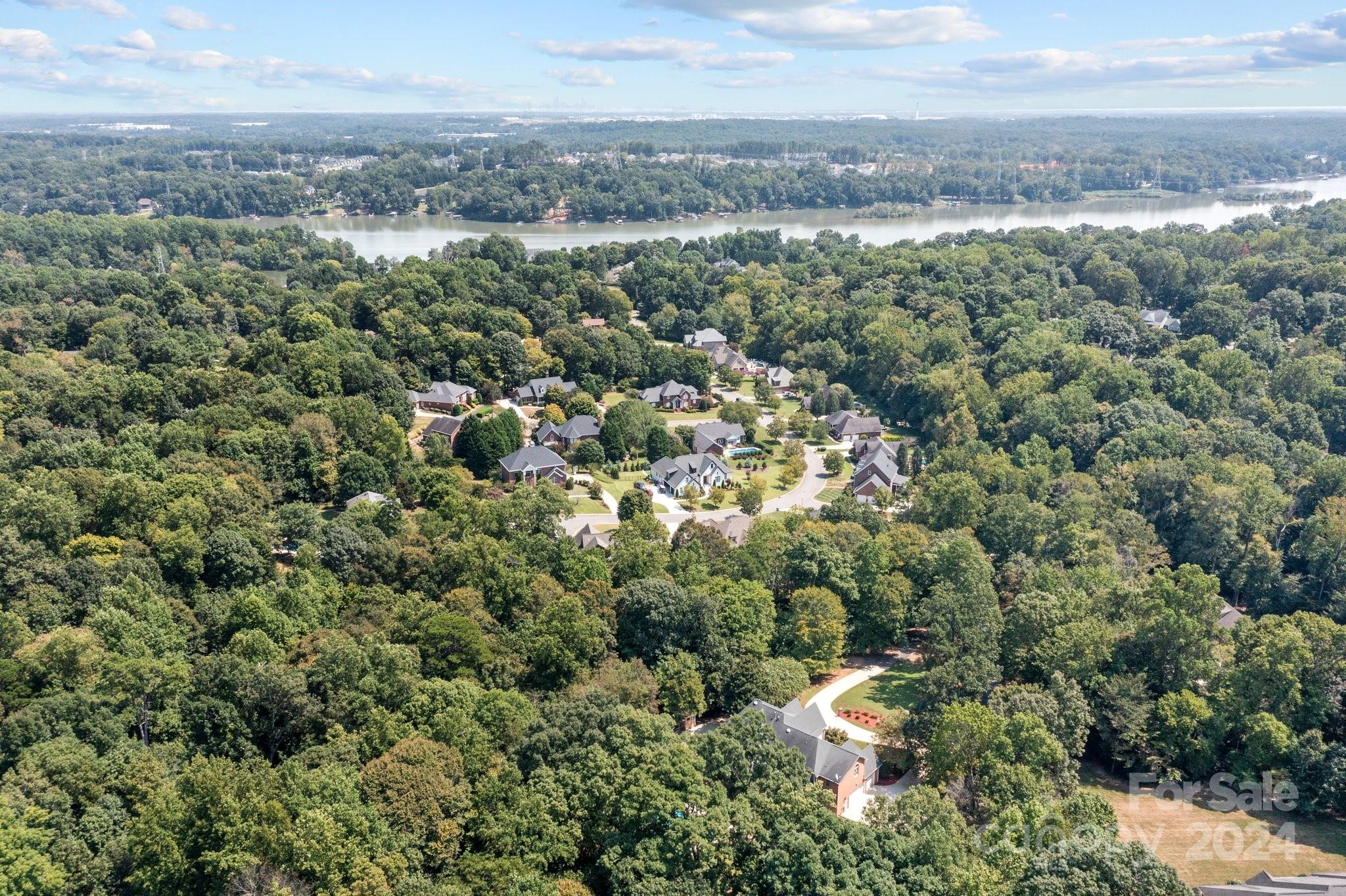 Pinsto Forest - Residential