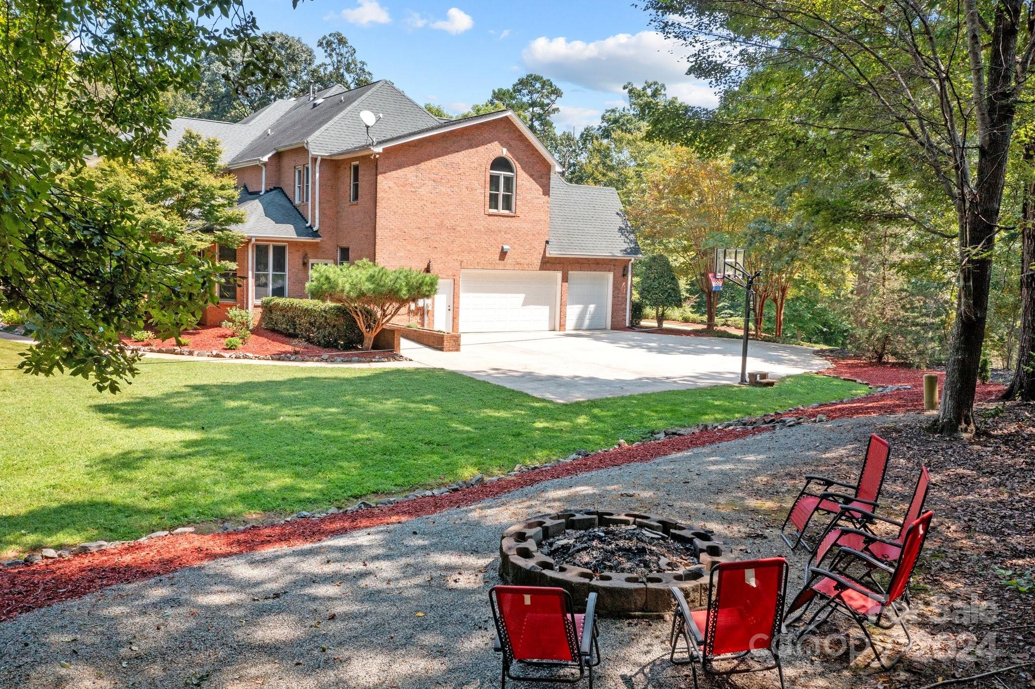 Pinsto Forest - Residential