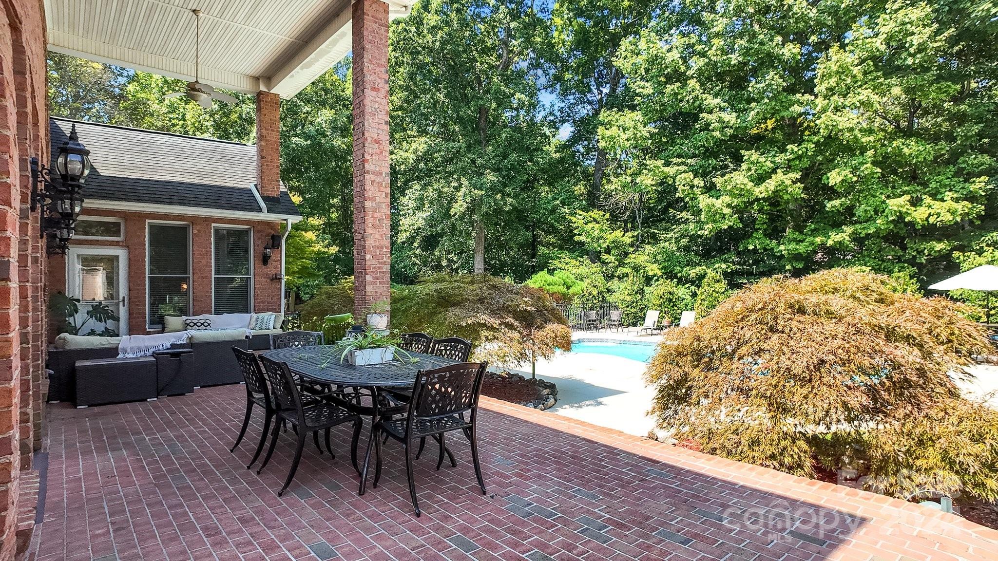 Pinsto Forest - Residential