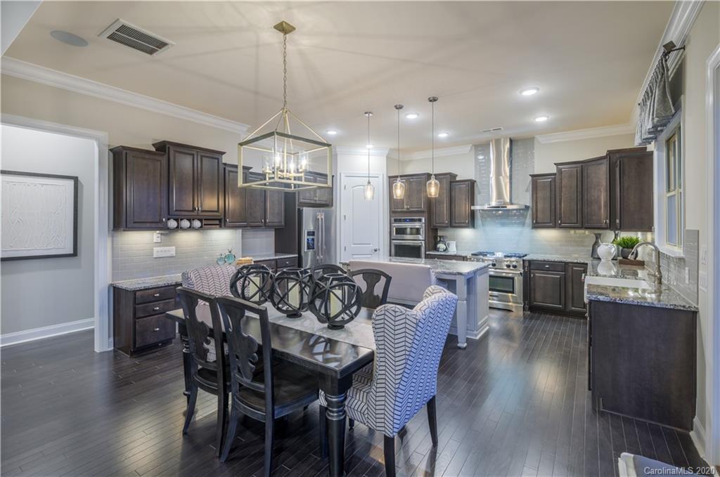 Queensbridge - Residential