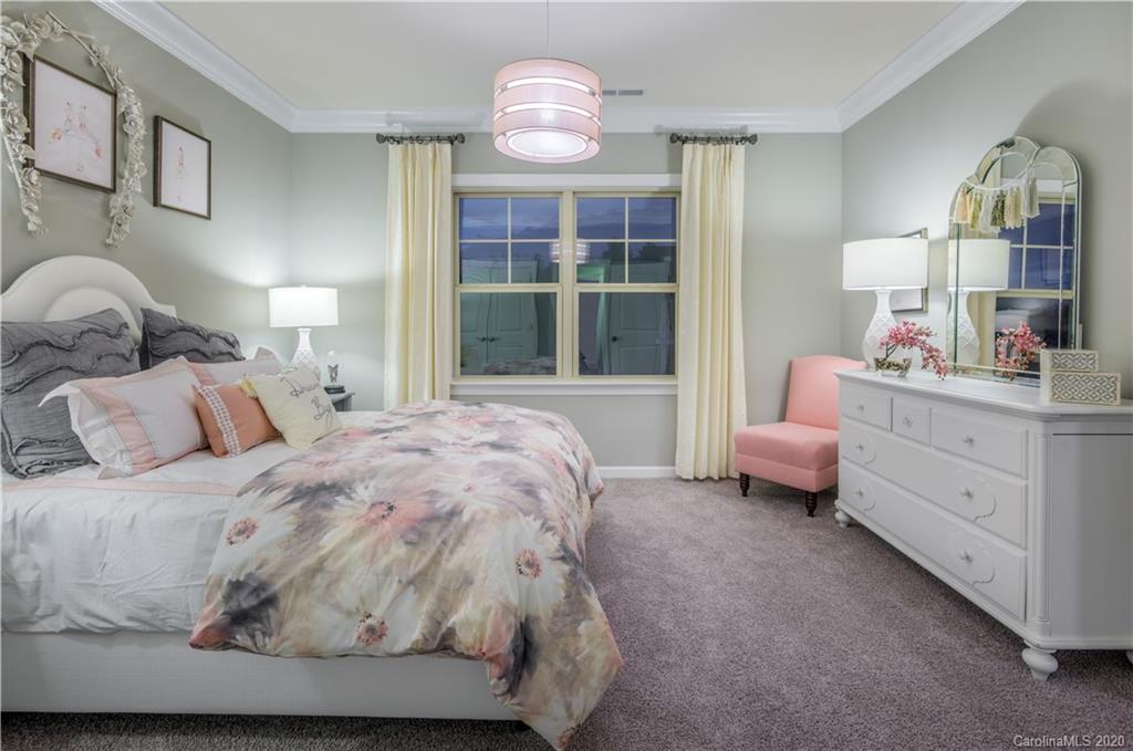 Queensbridge - Residential