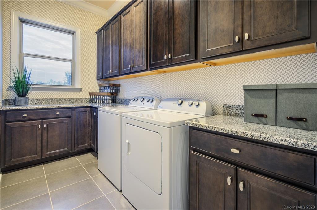 Queensbridge - Residential