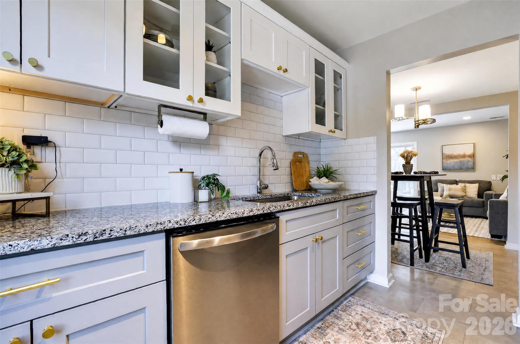 8093 Regent Park Lane
