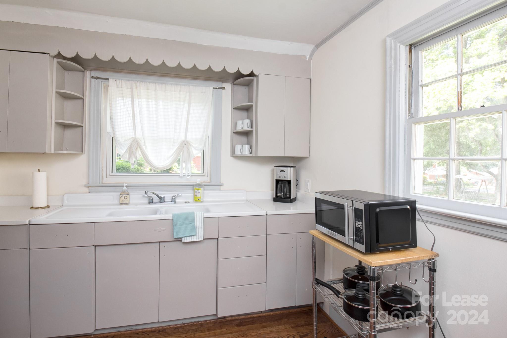 Howie Acres - Residential Lease