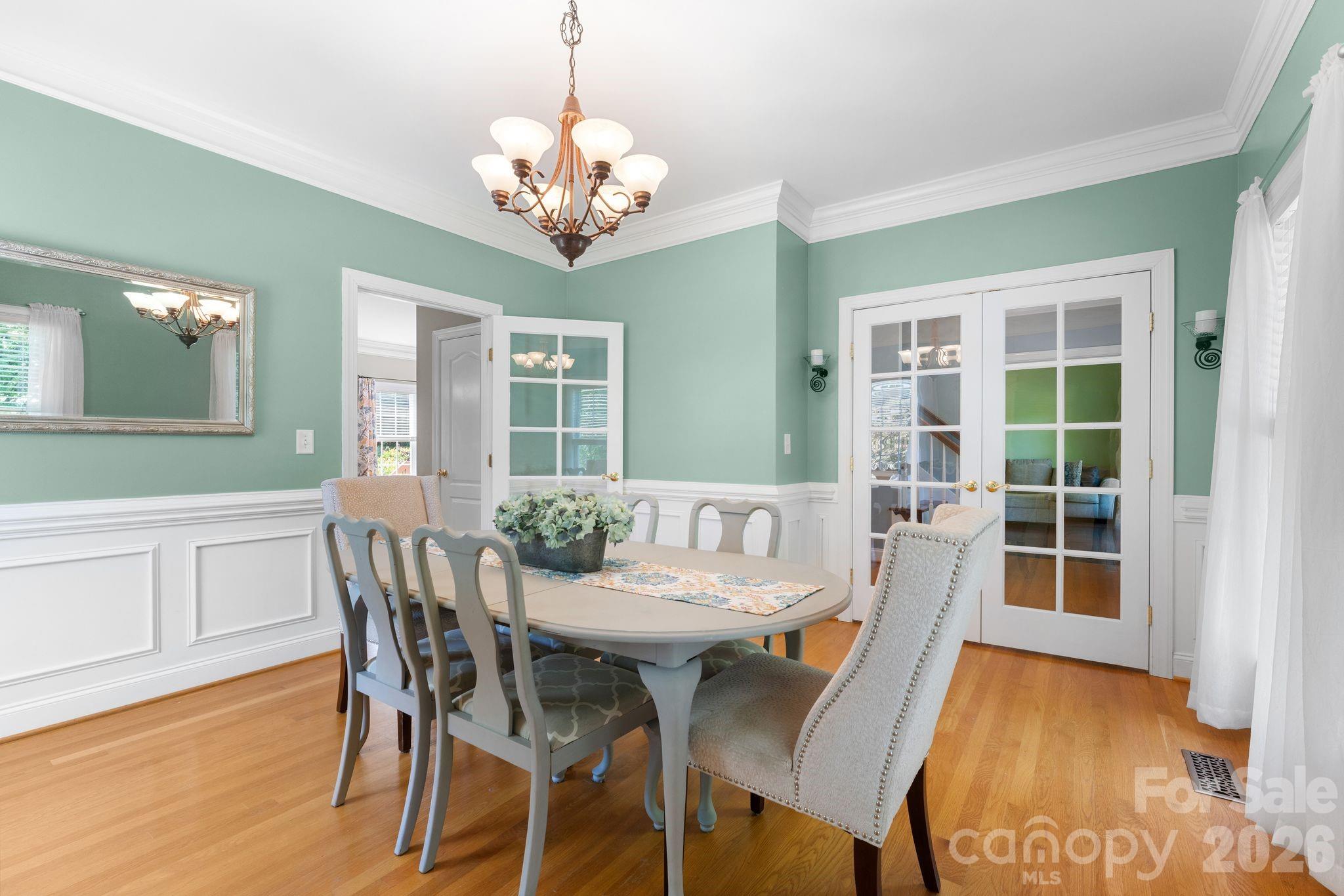 220 Lake Dale Court