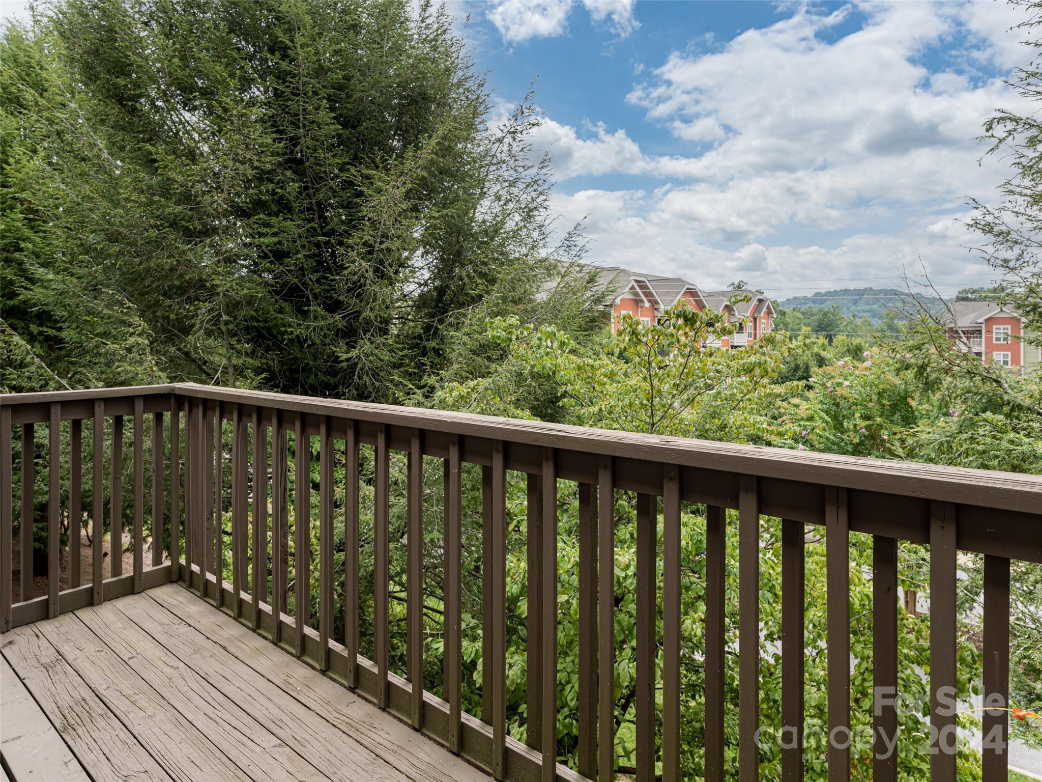 Courtside Condominiums Phase - Residential