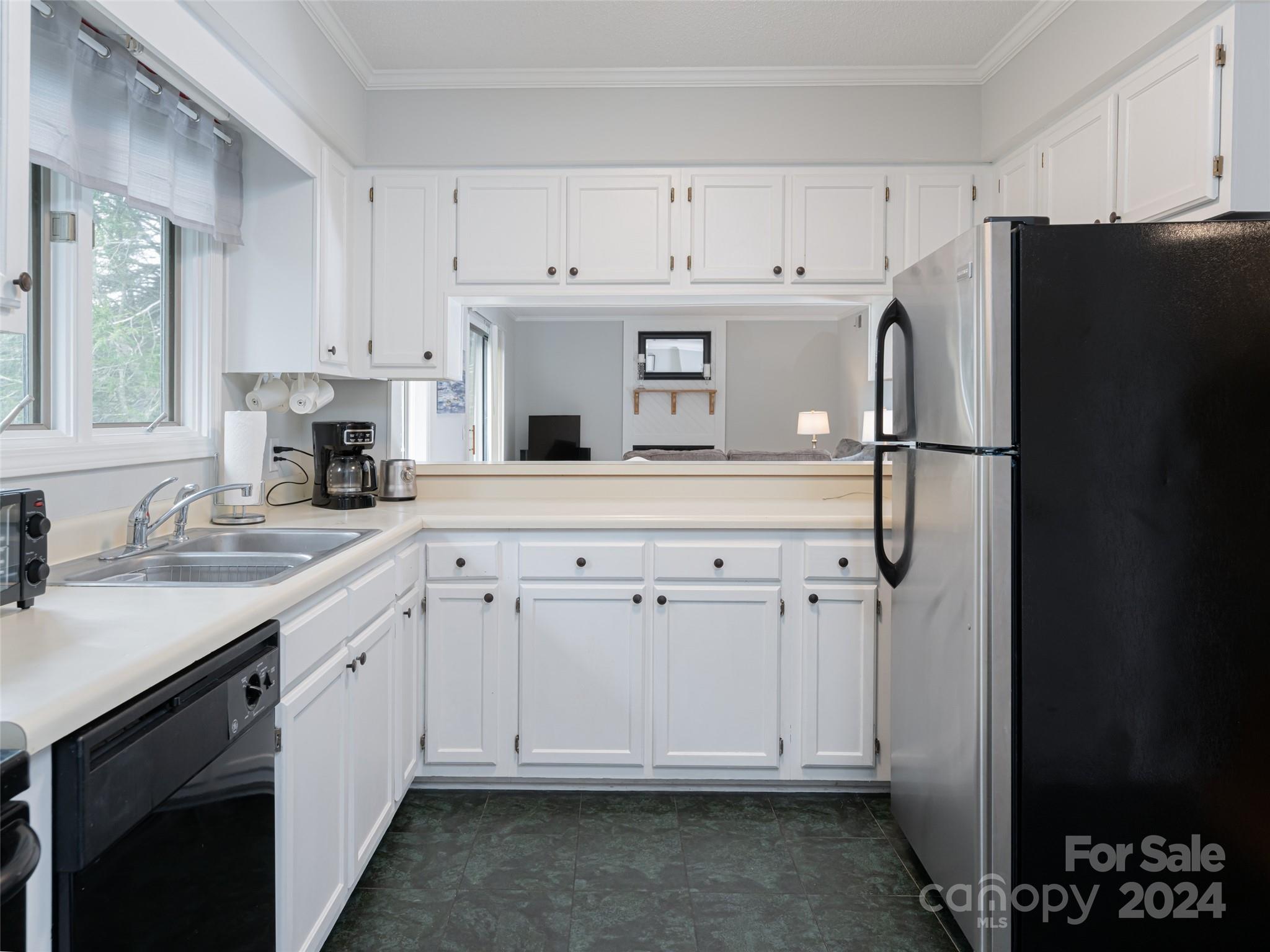 Courtside Condominiums Phase - Residential