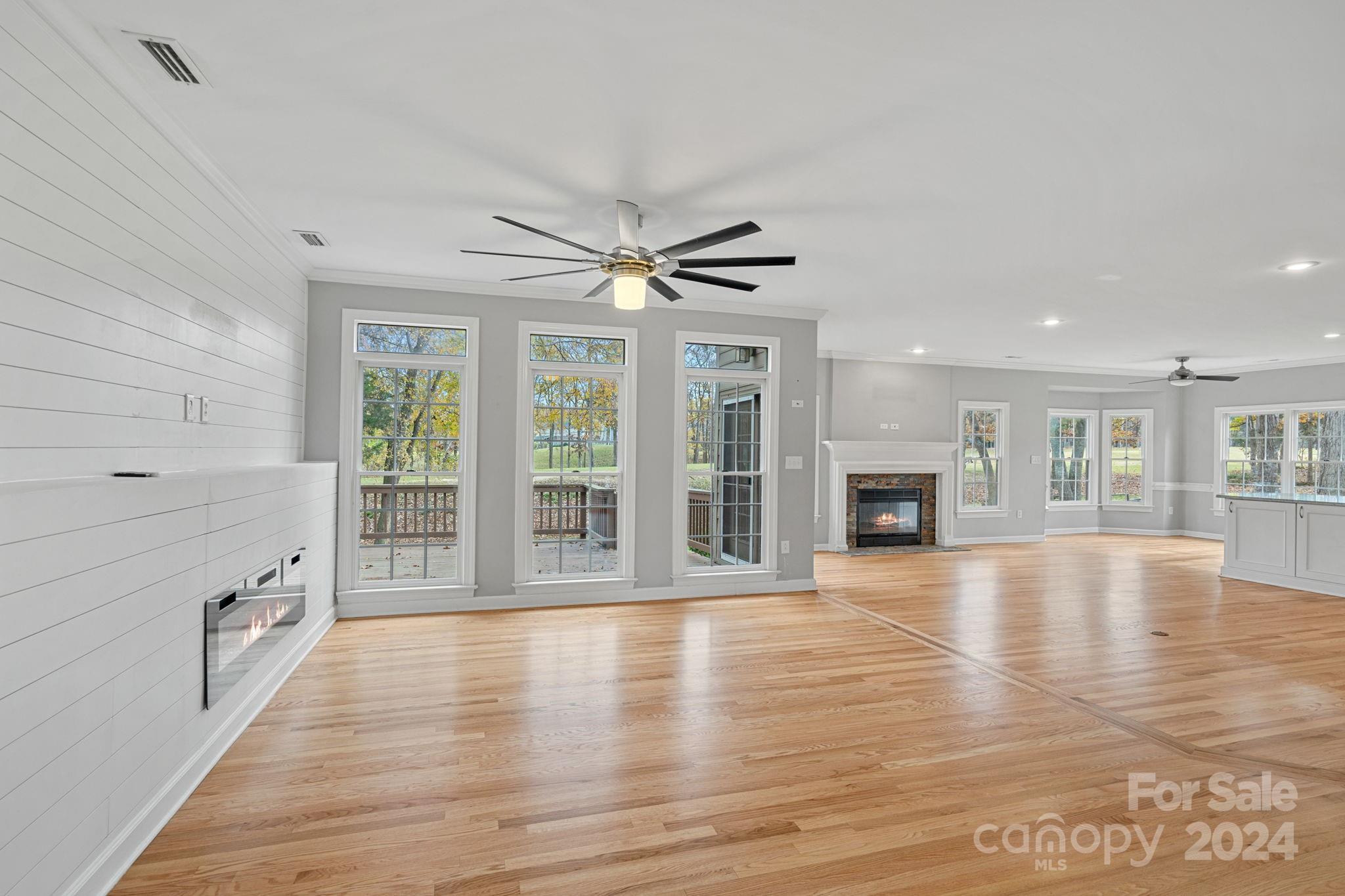 Highland Creek - Residential