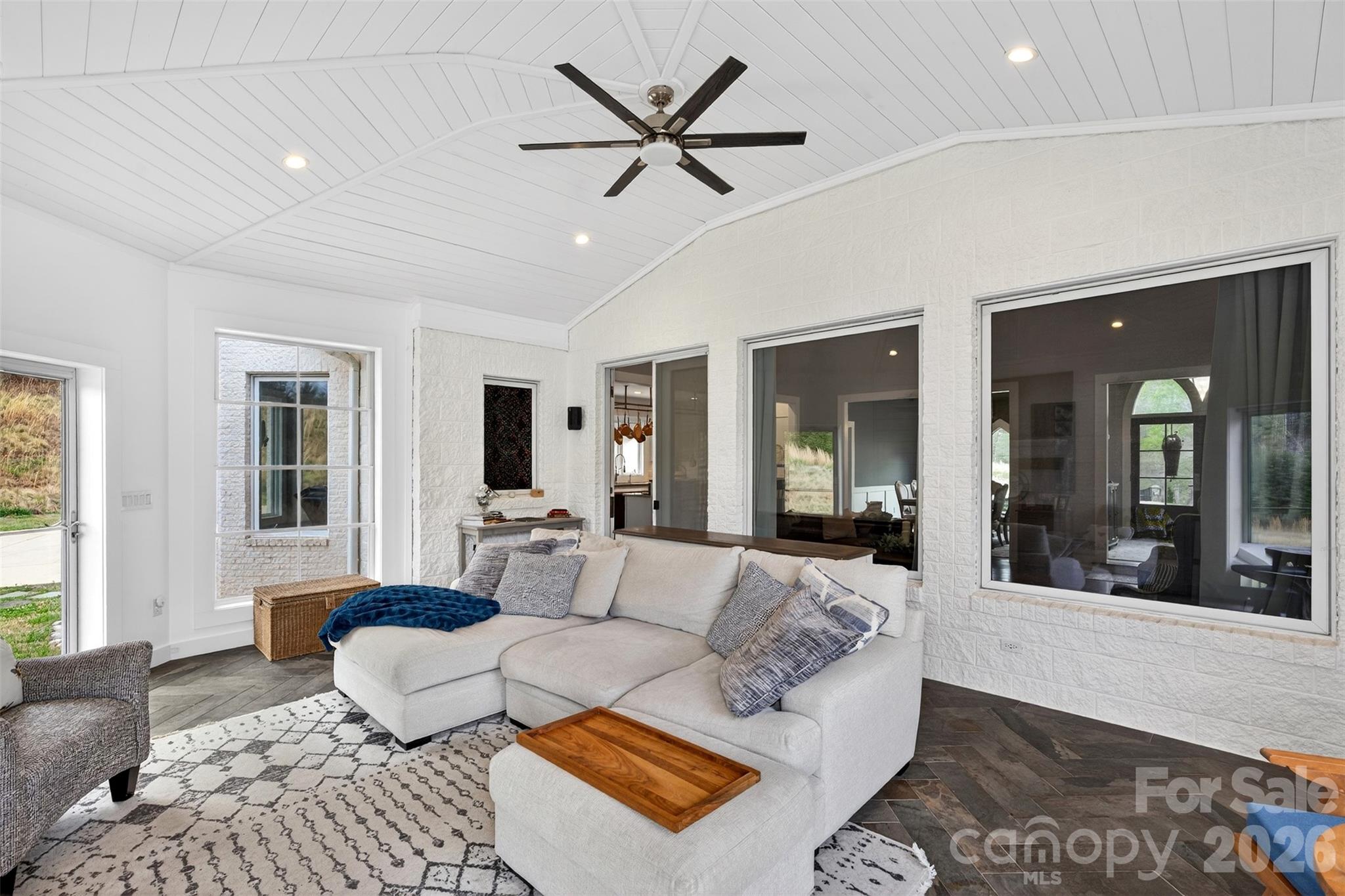 Spring Hill Farms - Residential