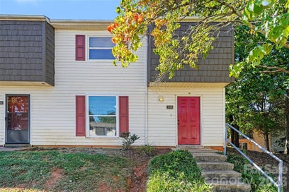 7964 Shady Oak Trail 212 Charlotte NC 28210