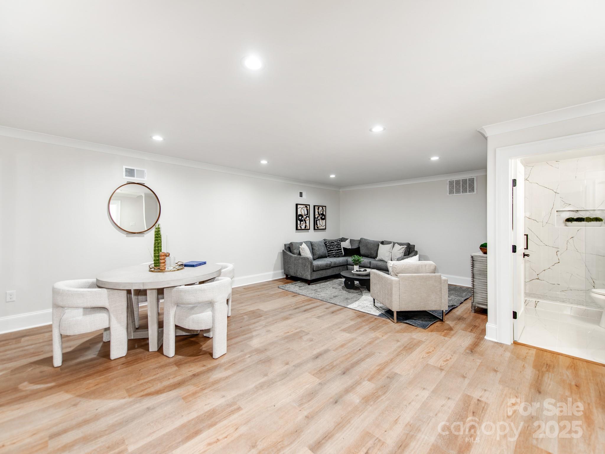 Lansdowne - Residential