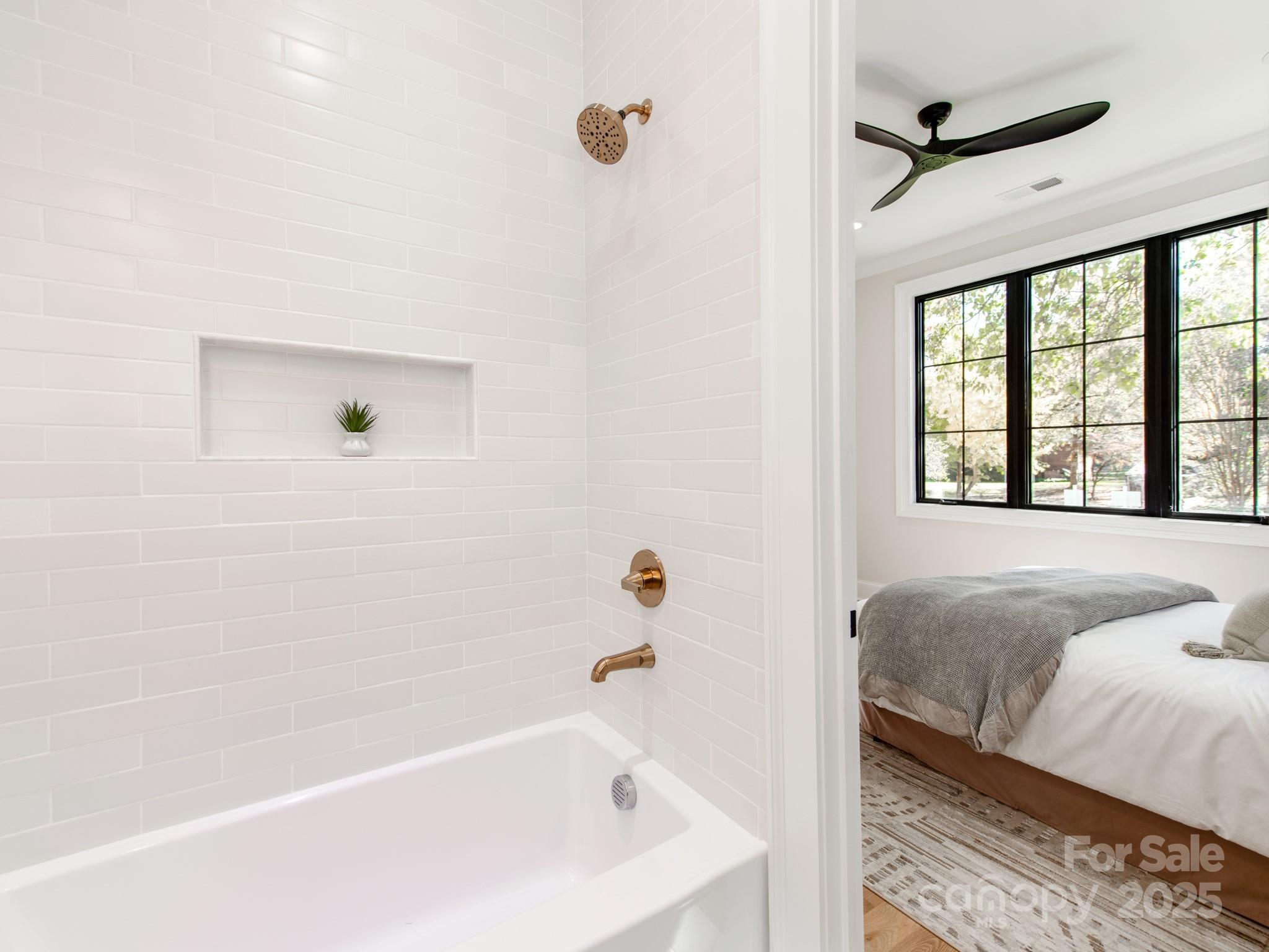 Lansdowne - Residential