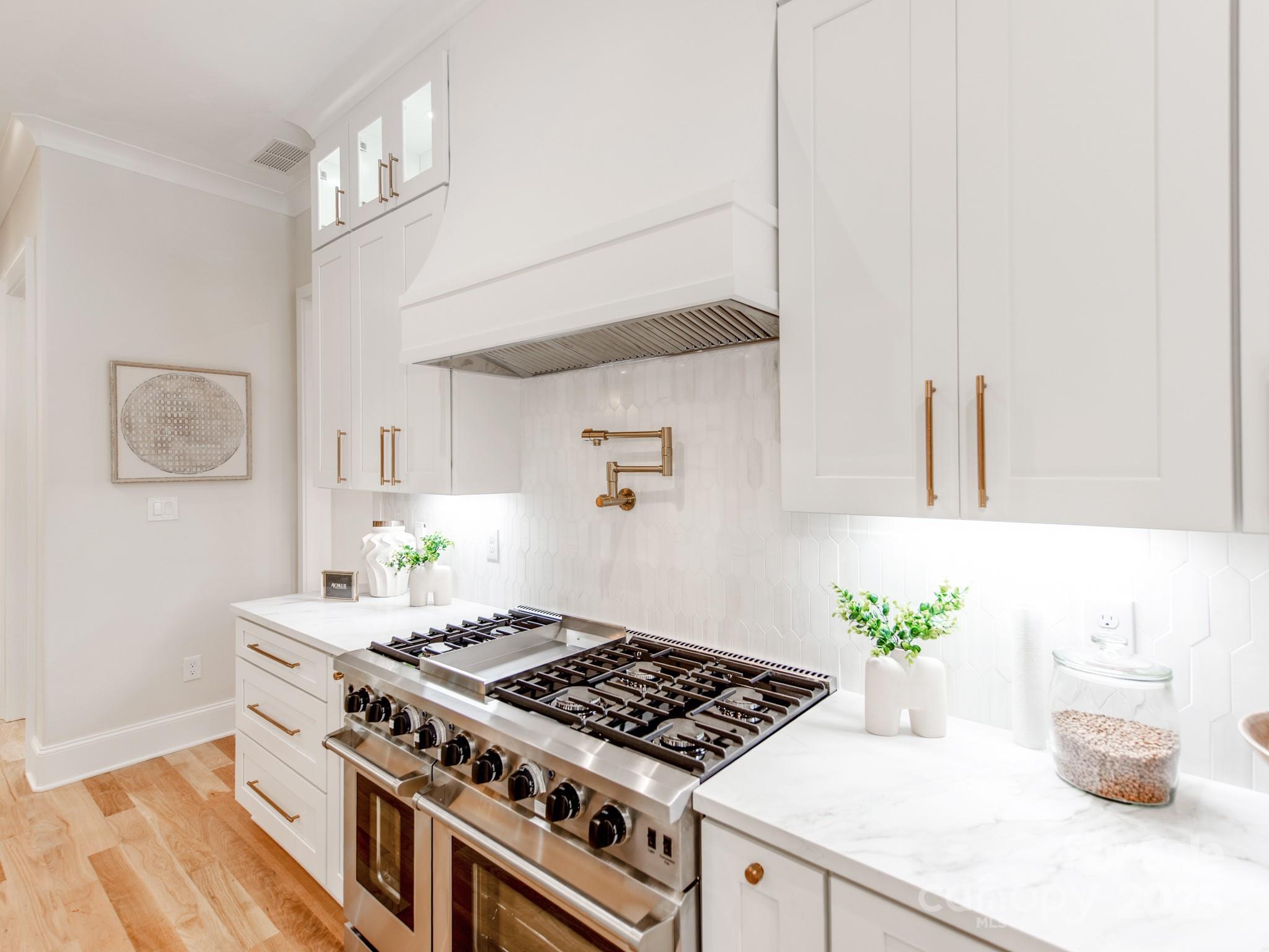 Lansdowne - Residential