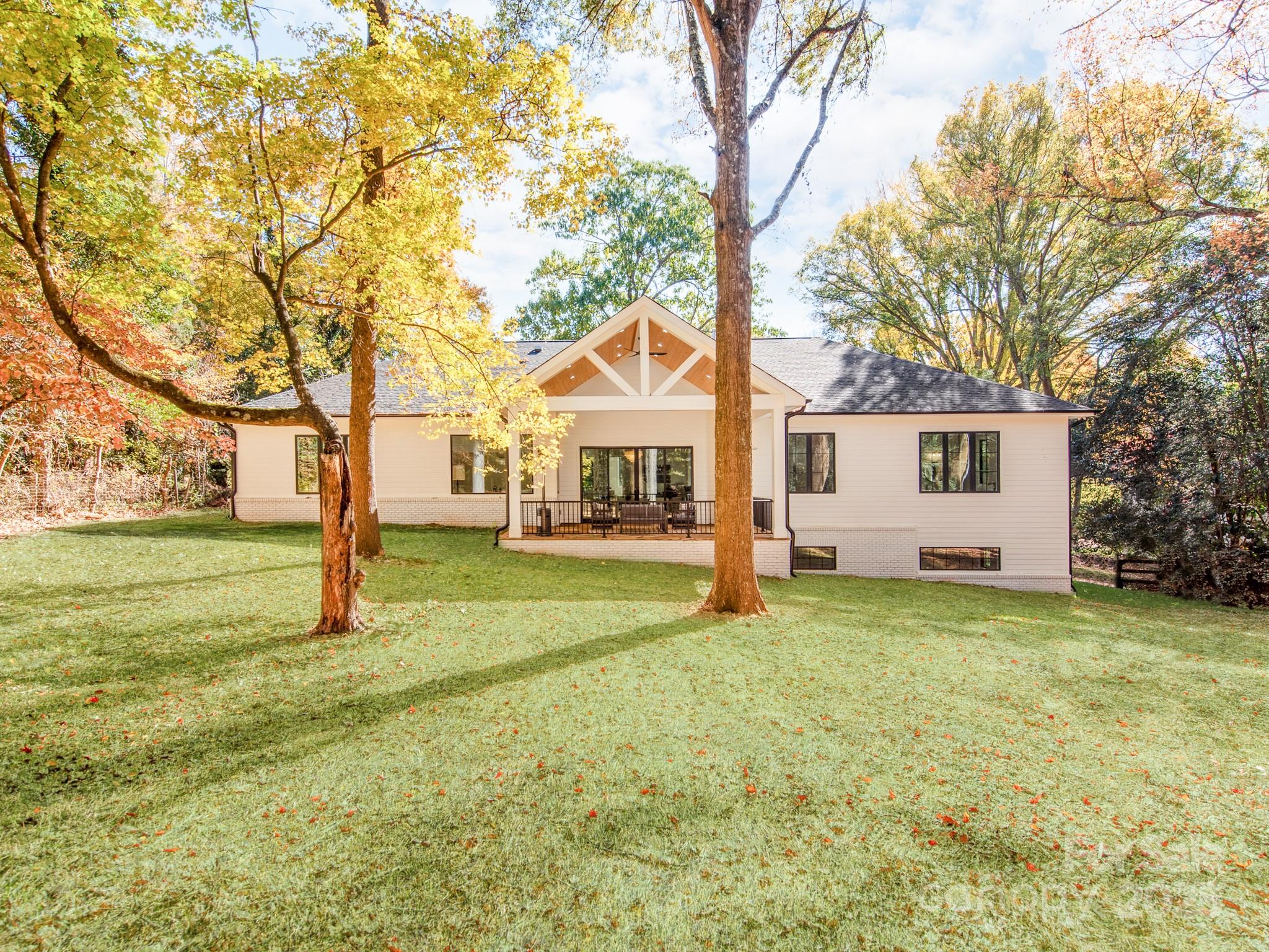 Lansdowne - Residential