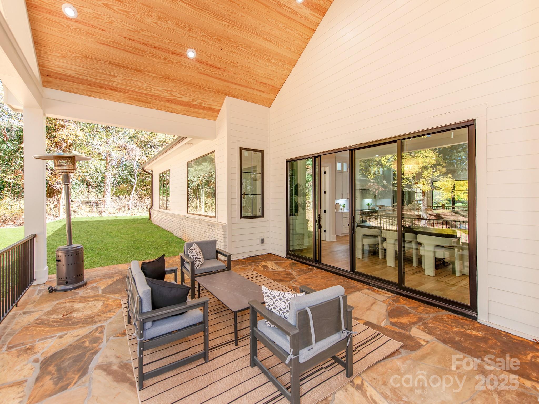 Lansdowne - Residential