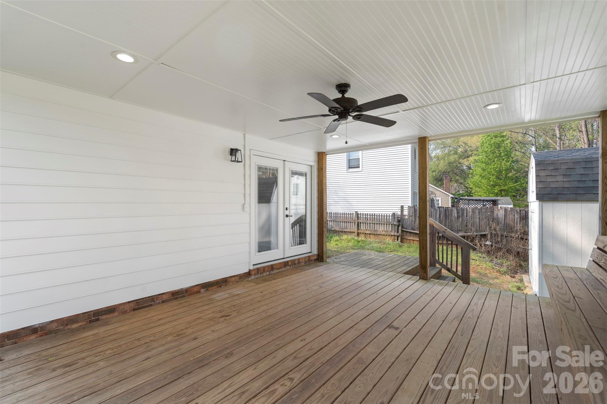 Chestnut Lake - Residential