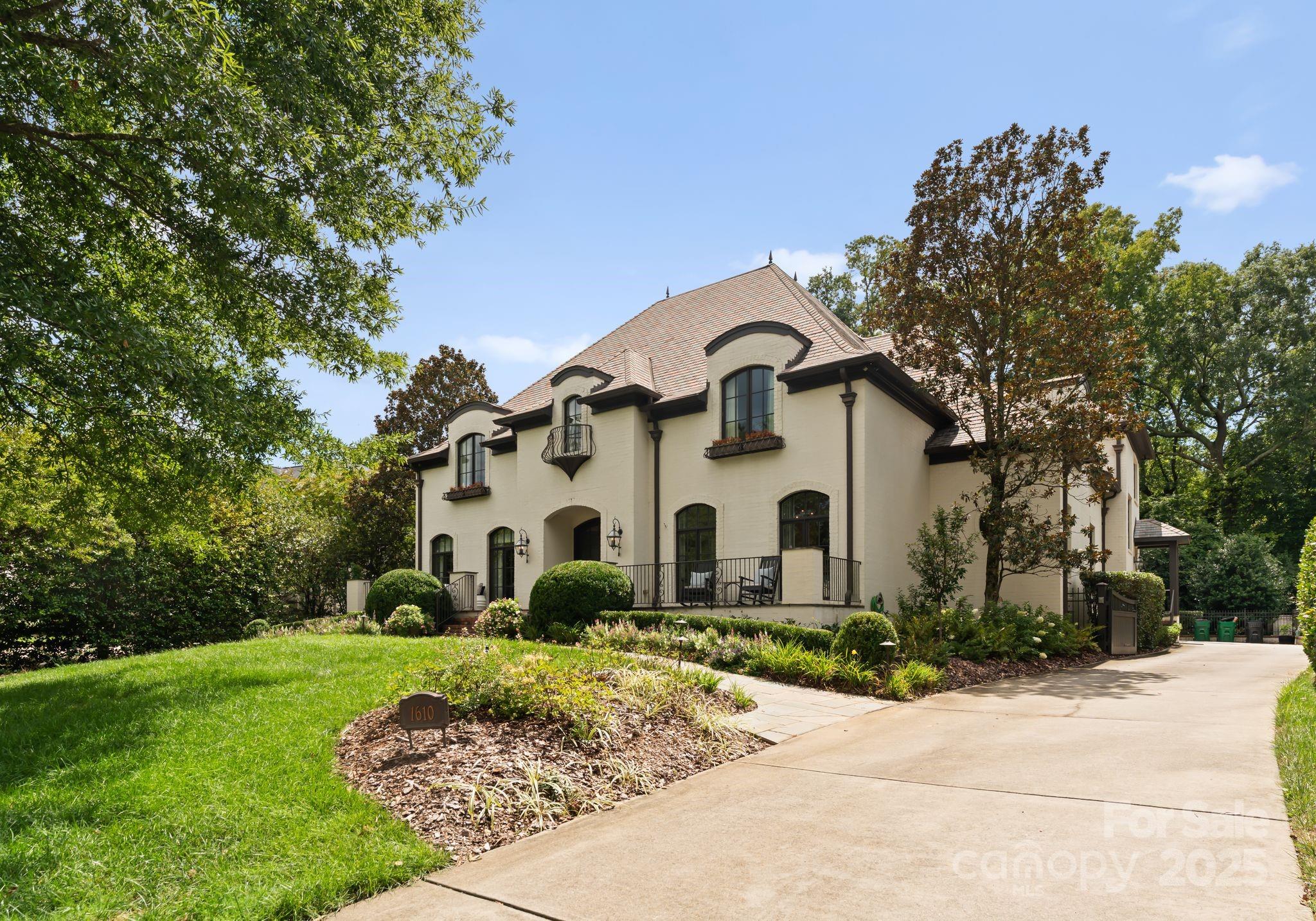 1610 Twiford Place