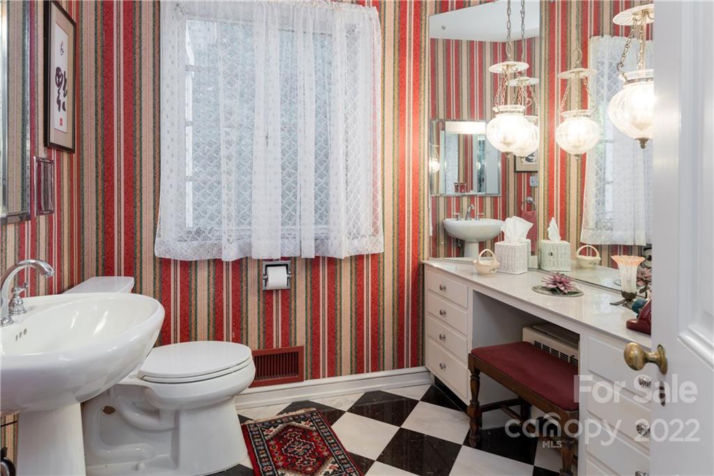 Echo Mountain - Residential