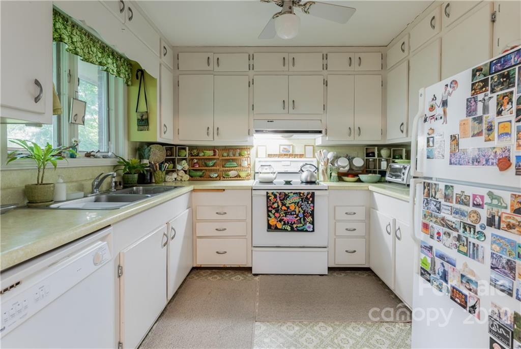 Echo Mountain - Residential