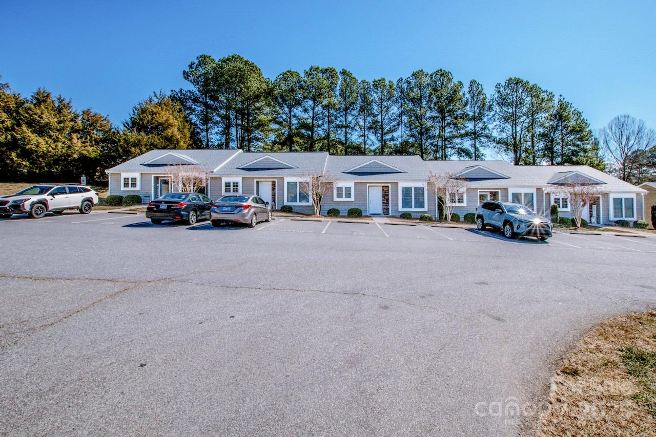 125 1st Avenue Drive SE