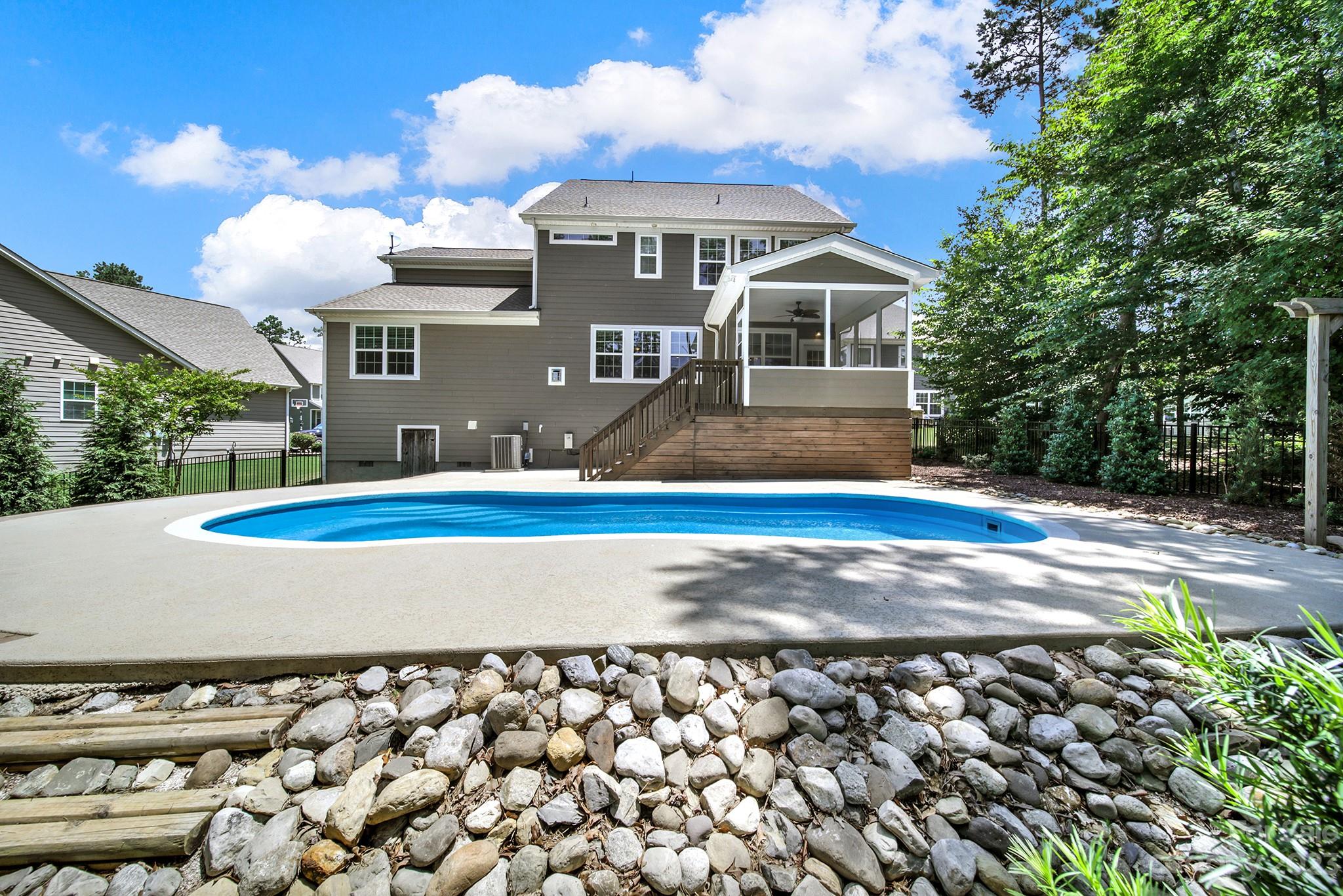 The Retreat at Rayfield - Residential