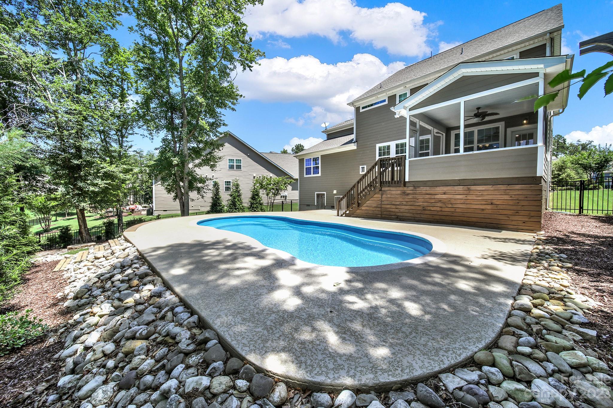 The Retreat at Rayfield - Residential