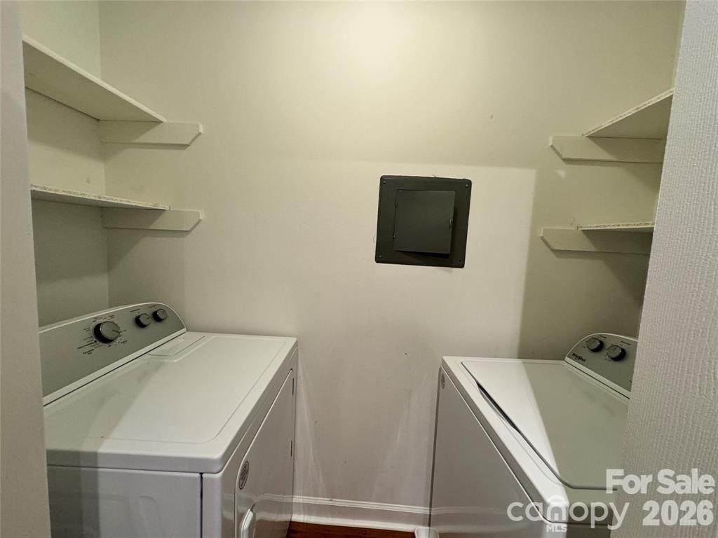 1600 Sharon Road W 16