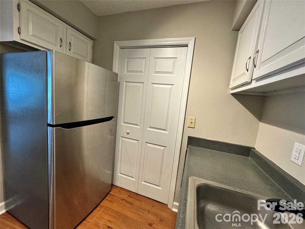 1600 Sharon Road W 16