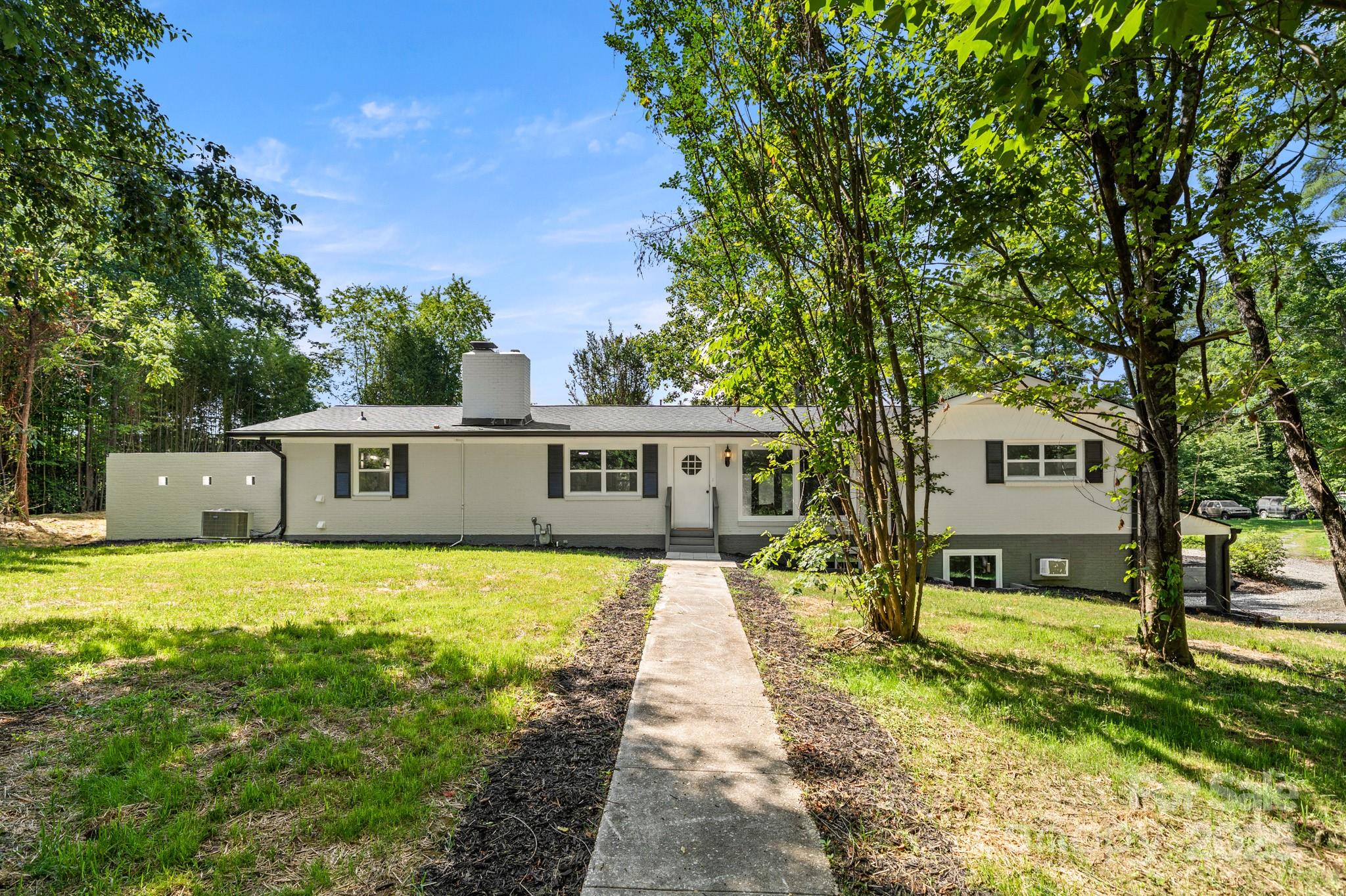 6672 Brevard Road