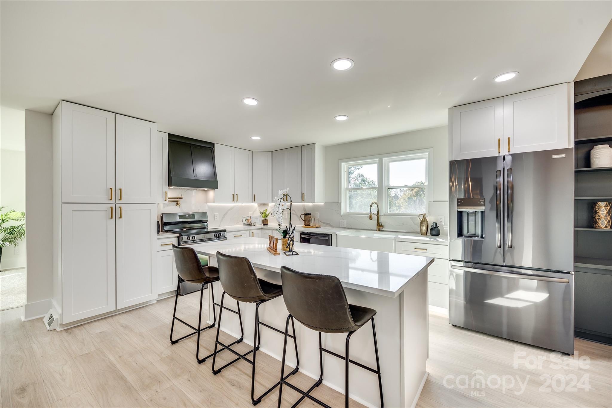 Tega Cay - Residential