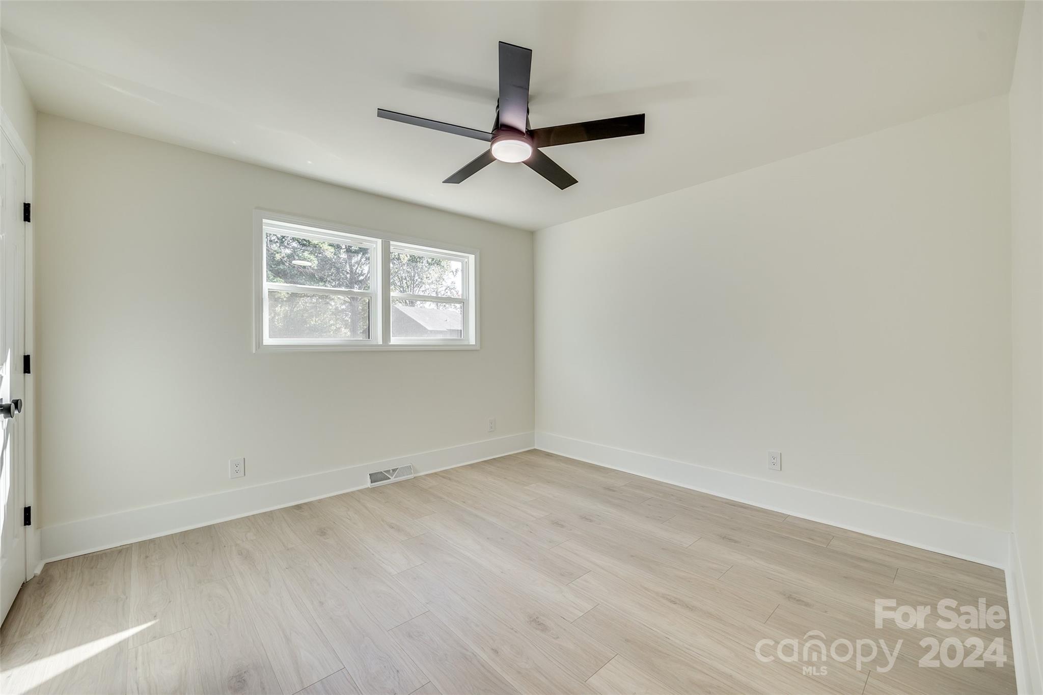 Tega Cay - Residential