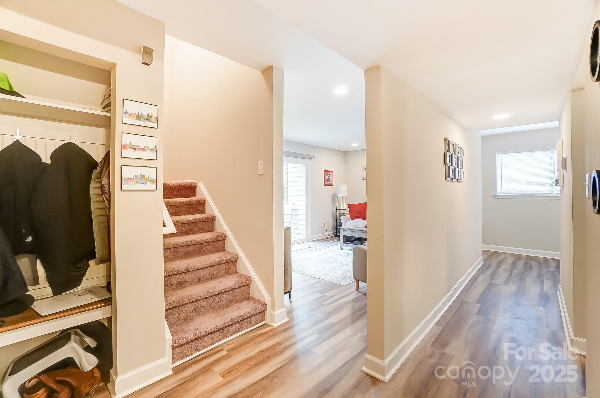 1605 Merry Oaks Road E
