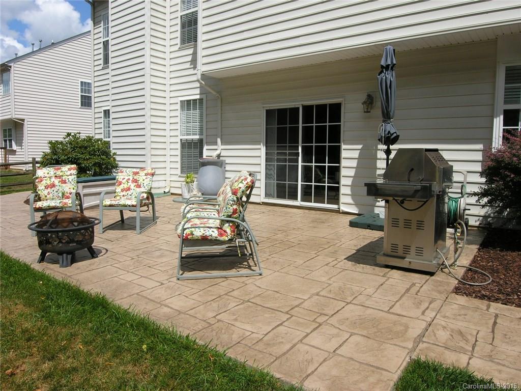 Rocky River Crossing - Residential