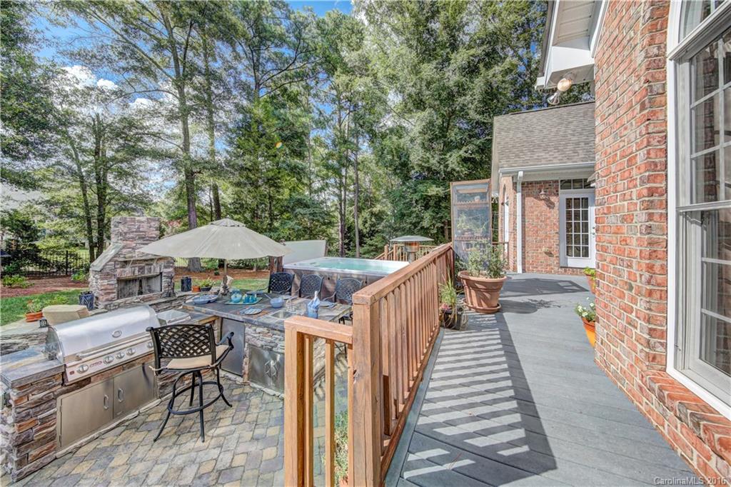 Laurel Creek - Residential