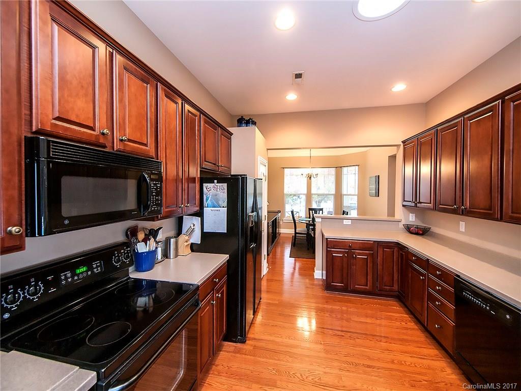 Macaulay - Residential Lease