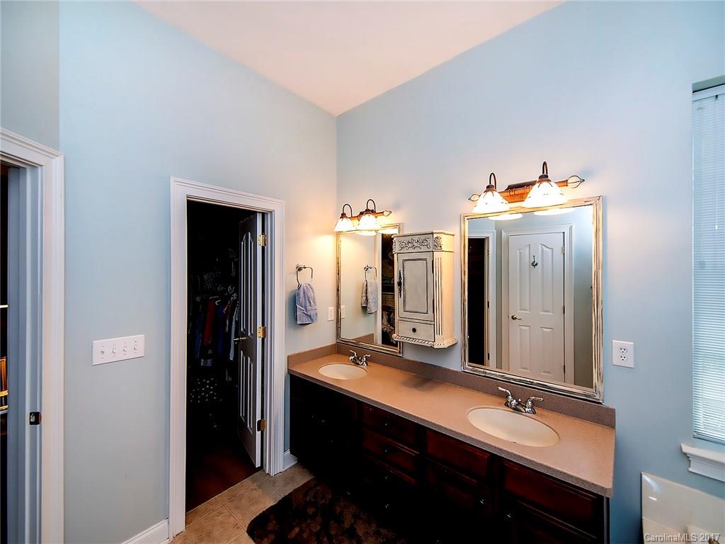 Macaulay - Residential Lease