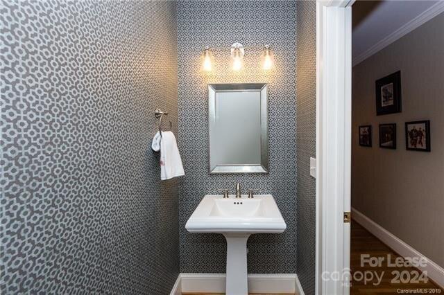 Myers Park - Residential Lease