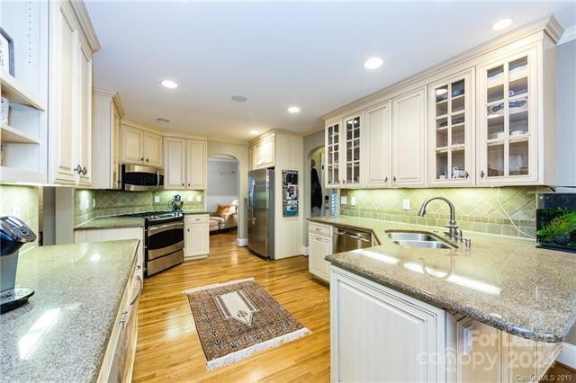 Myers Park - Residential Lease