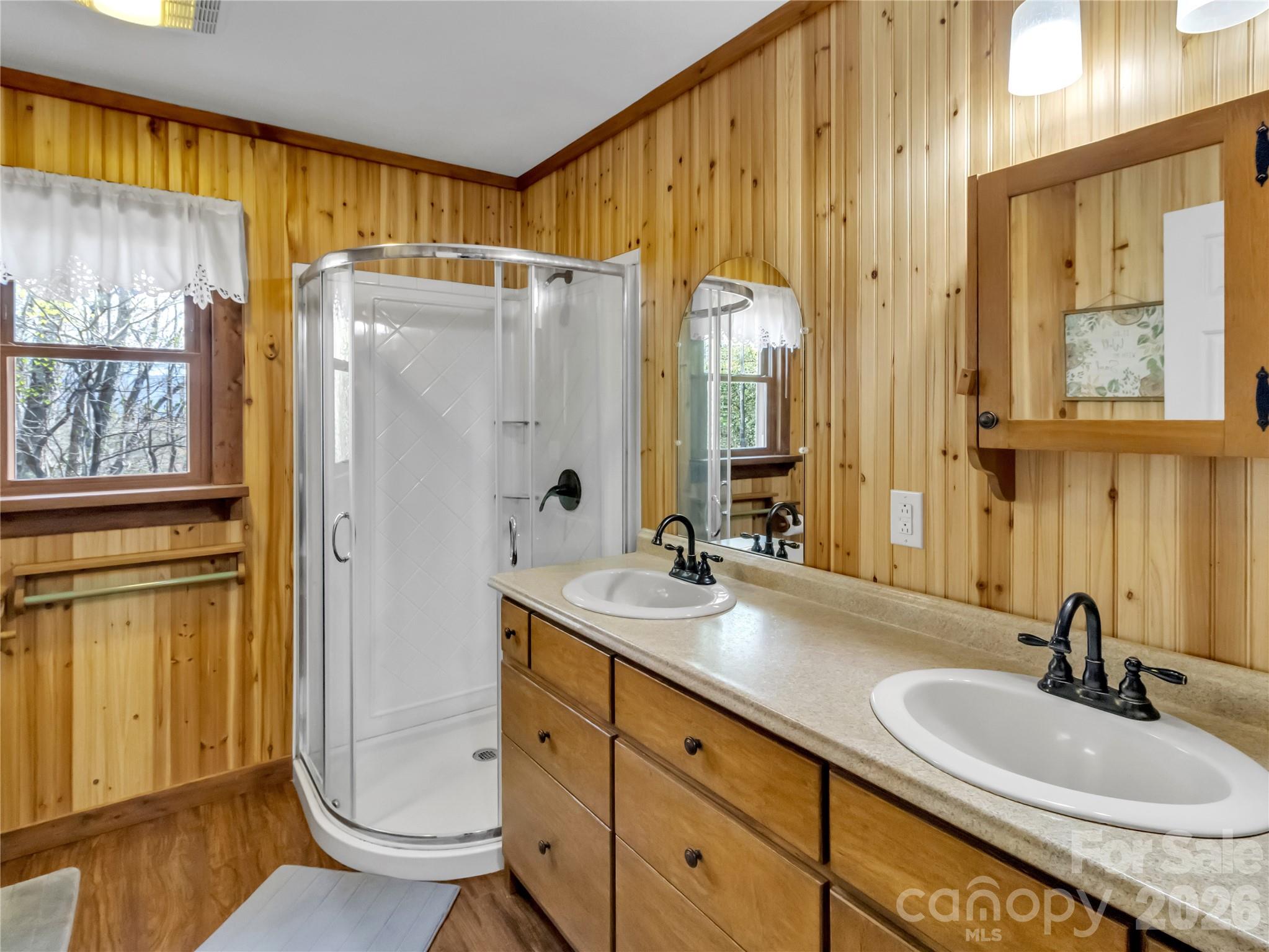 Heritage Mountain - Residential