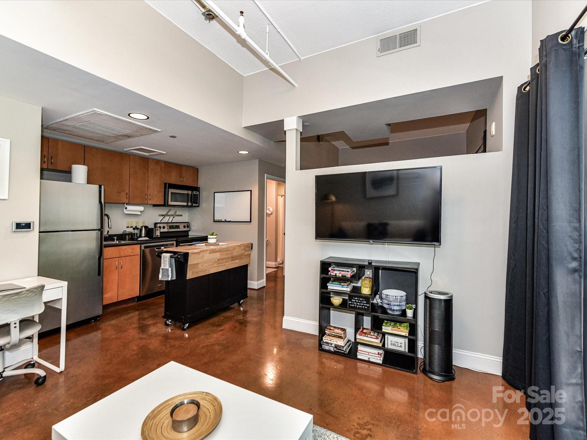 715 North Church Street - Residential