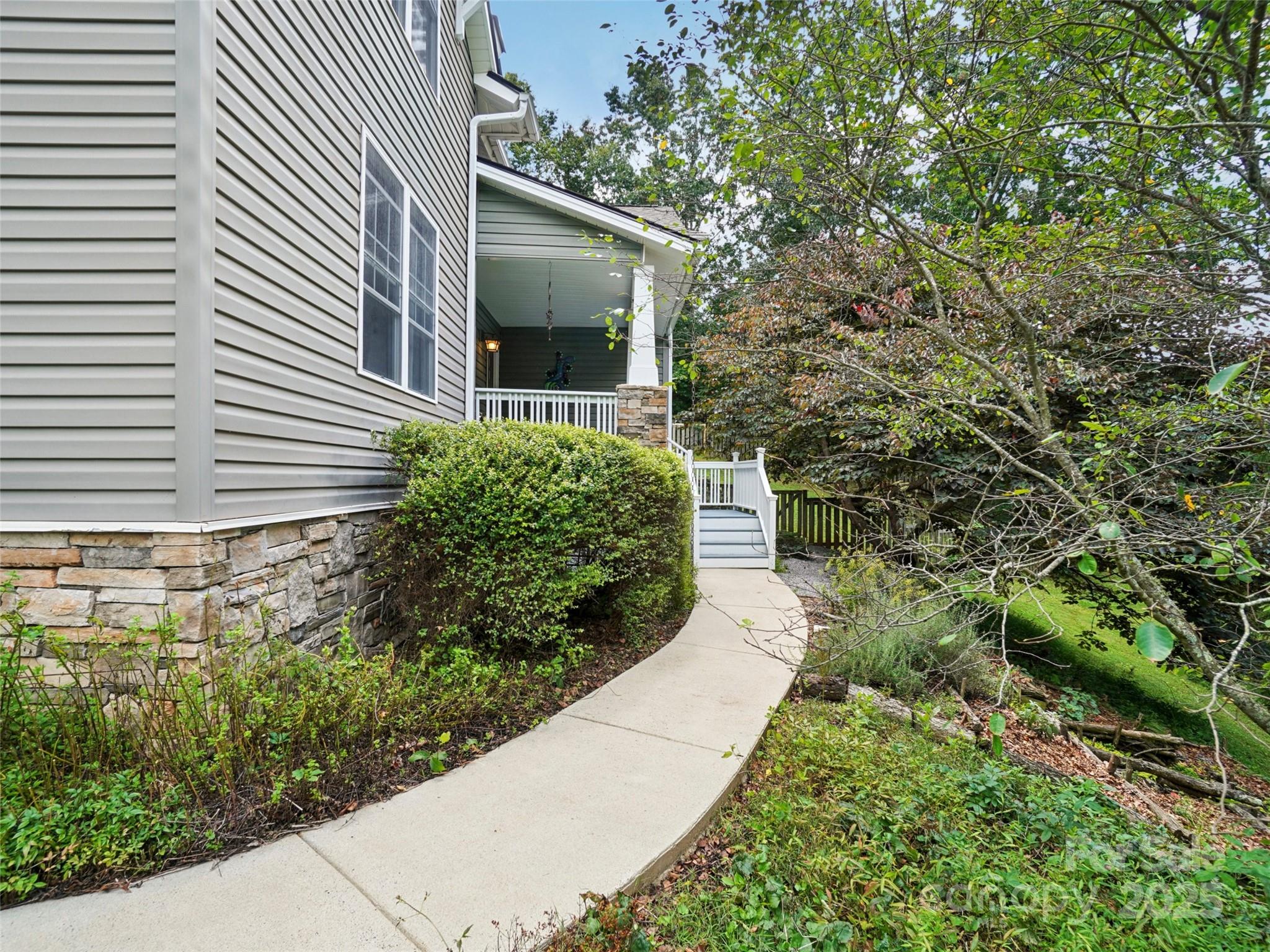 202 Farm Valley Court