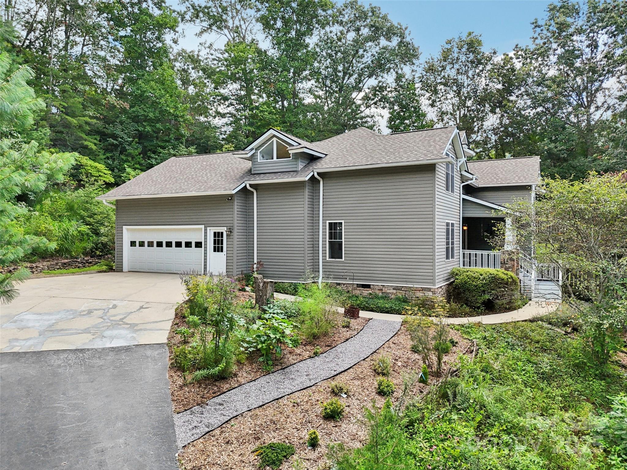 202 Farm Valley Court