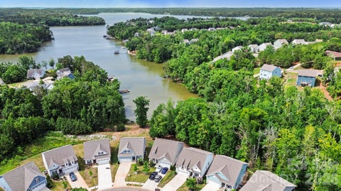 Photo of 24562 Blue Heron Circle, Lancaster, SC 29720 (MLS # 4402586)