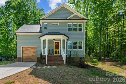 Photo of 3690 Innes Lane, Maiden, NC 28650 (MLS # 4375049)