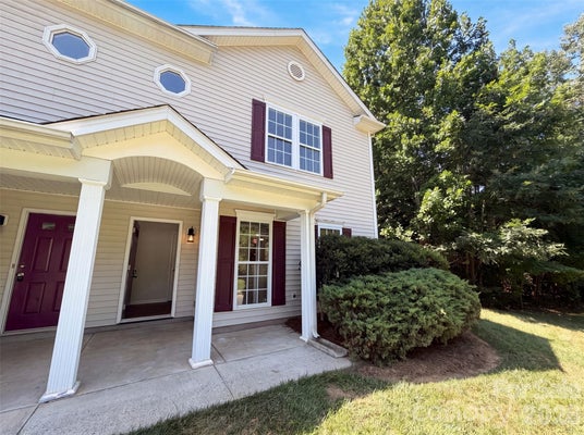9514 LITTLELEAF DR, CHARLOTTE, NC 28215 - Image d2bfb0964587bd5118116748da10d2e4/1707219315