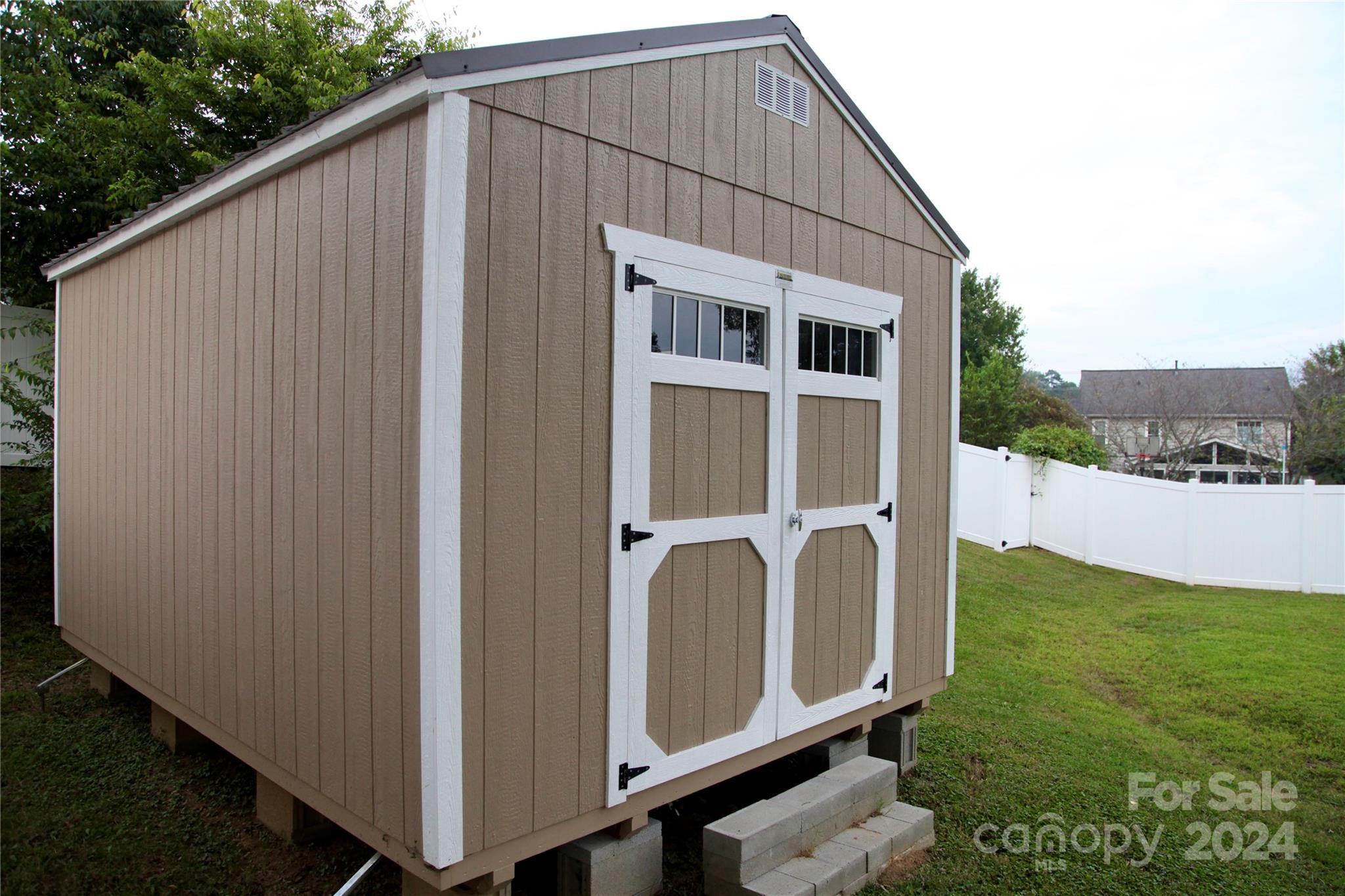 Lake Park - Residential