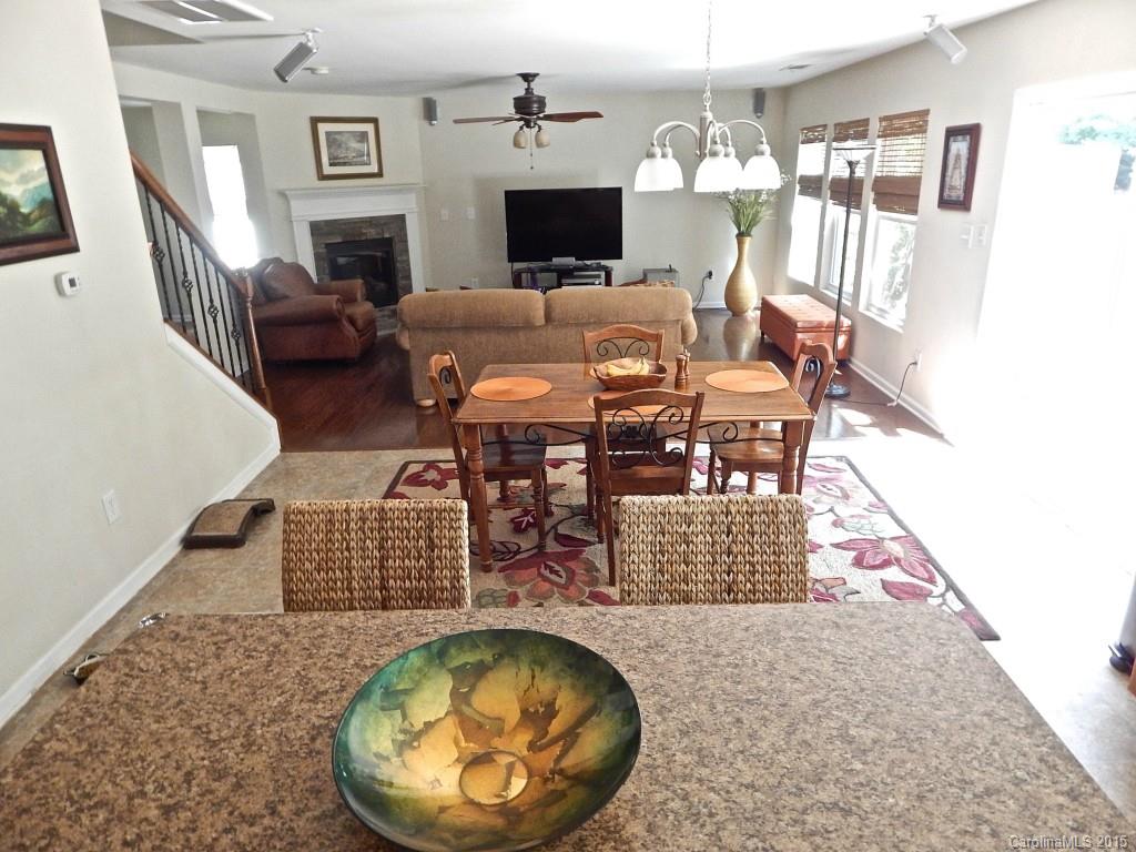 Hamilton Lakes - Residential Lease