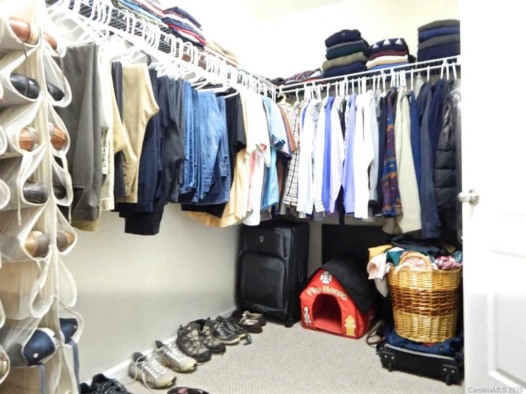 Hamilton Lakes - Residential Lease